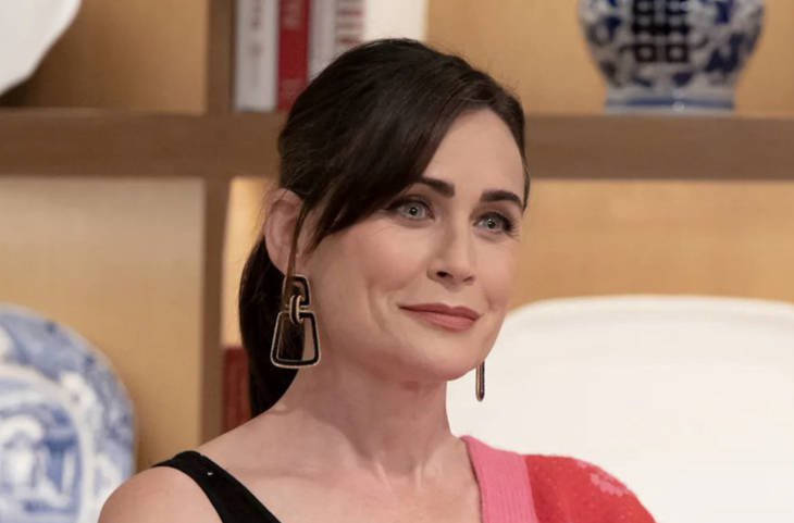 The Young and The Restless: Lois Cerullo (Rena Sofer)